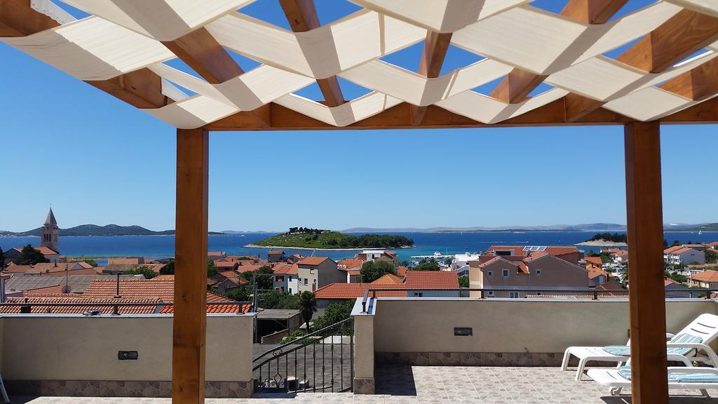 Apartmani Maksan Pakoštane Exterior foto