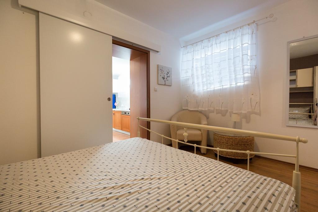 Apartmani Maksan Pakoštane Exterior foto